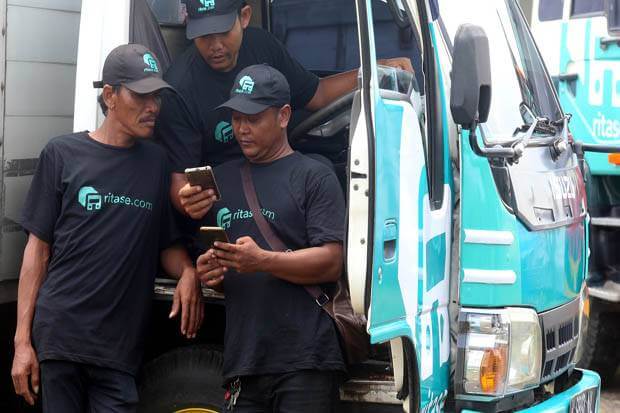 asyik-kini-ada-garasi-singgah-berfasilitas-pijat-bagi-driver-truk-0iz asyik-kini-ada-garasi-singgah-berfasilitas-pijat-bagi-driver-truk-0iz
